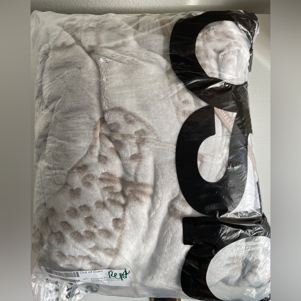 Asos Leopard Oversized Fleece Hoodie - Picture 5 of 5